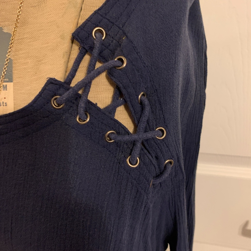 Free People Long Sleeve Lace up Blouse R8 - Picture 2 of 4